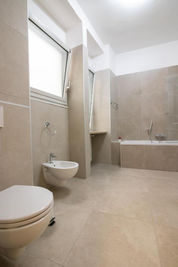 Relais Emilei Apartment Verona Luaran gambar